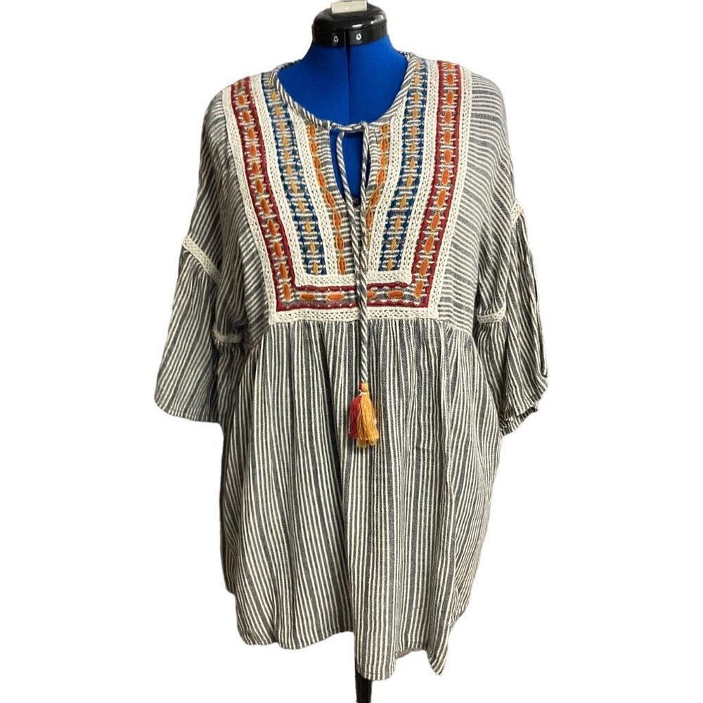 SWEET MAGNOLIA Women’s Top Size‎ XL Gray & White Striped
